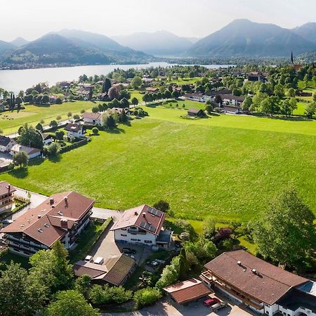 Homeoffice Und Auszeit Zu Zweit Am See By Stayfritz Bad Wiessee Buitenkant foto