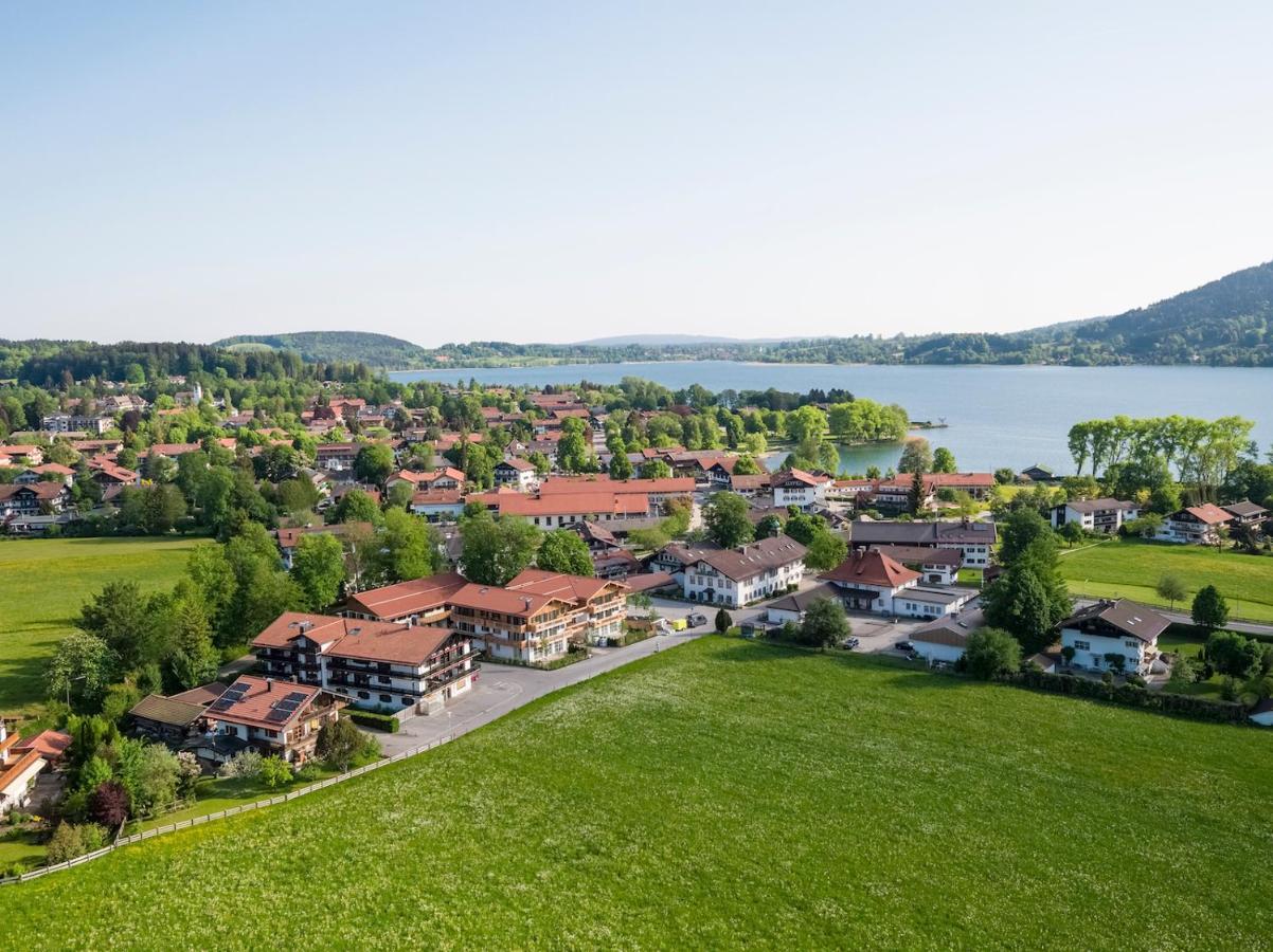 Homeoffice Und Auszeit Zu Zweit Am See By Stayfritz Bad Wiessee Buitenkant foto